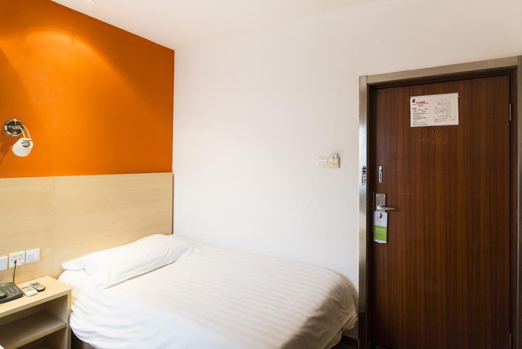 Motel Shanghai Hongqiao Beixinjing Metro Station Tianshan Road Exterior photo